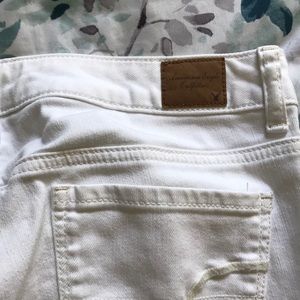 White American Eagle jeans